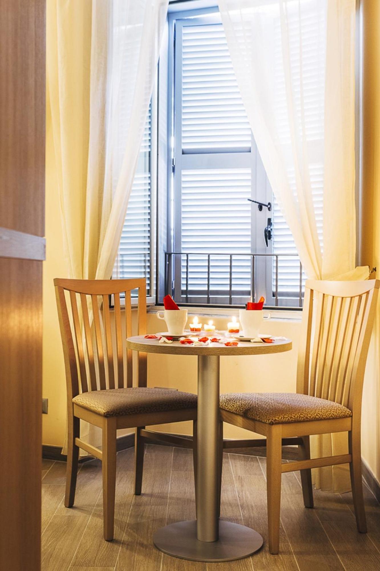 Catone Vatican Suites Rom Rum bild